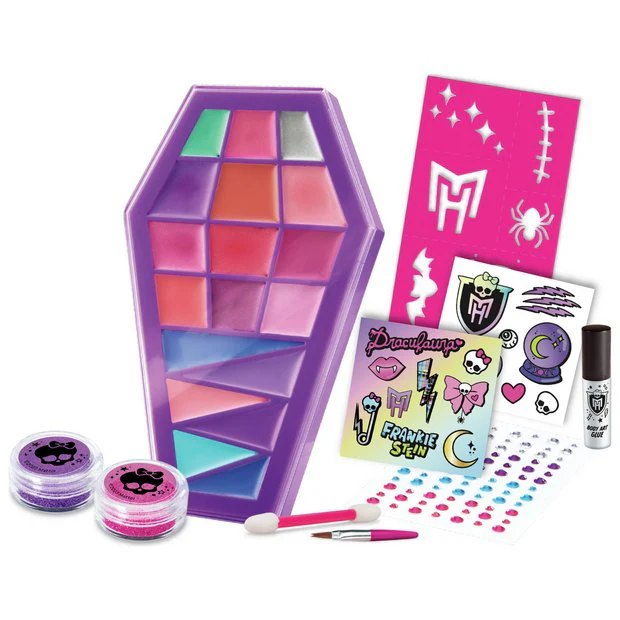 Monster High Feeling Fierce Monster Makeover - Image 2