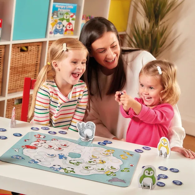 Orchard Toys Hungry Little Penguins Game - Image 3