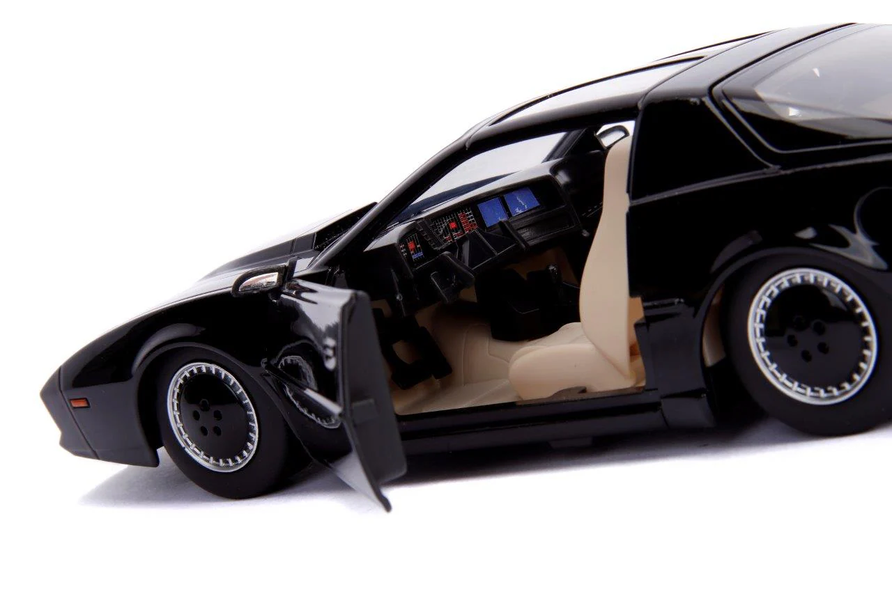 Knight Rider 1982 Pontiac Trans AM 1:24 Scale Die Cast Vehicle - Image 2