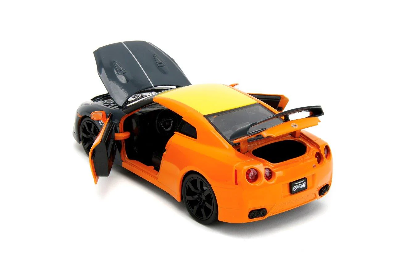 Naruto Shippenden 2009 Nissan GTR 1:24 Scale Die Cast Vehicle with Naruto Figure - Image 5