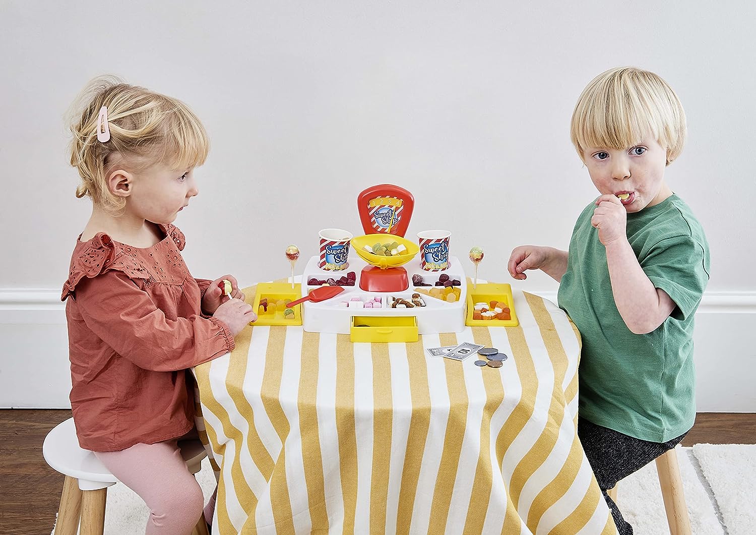 Casdon Pick n Mix Sweet Shop Kids Role Play Toy Set - Image 6