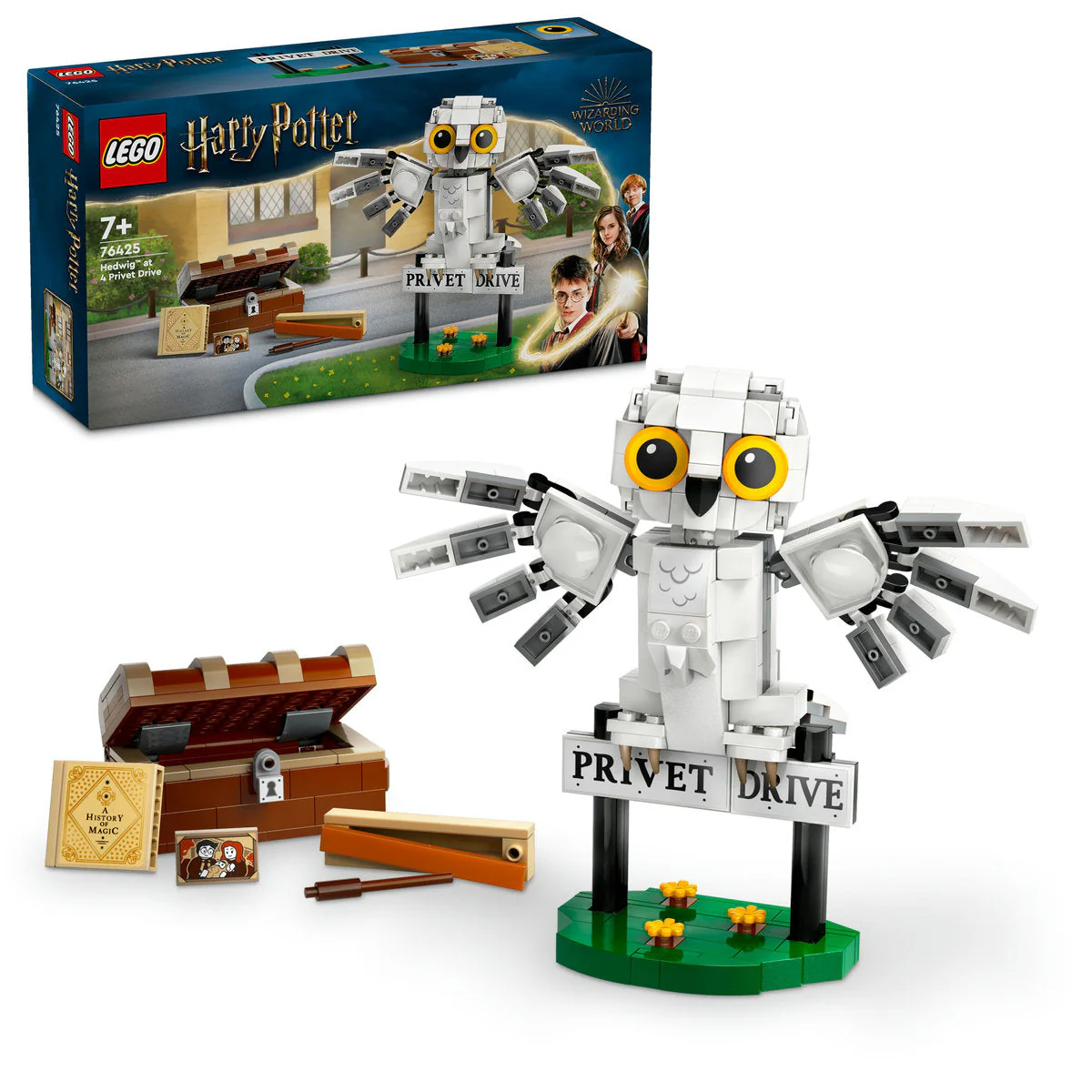 LEGO Harry Potter Hedwig at 4 Privet Drive Set 76425 - Image 4