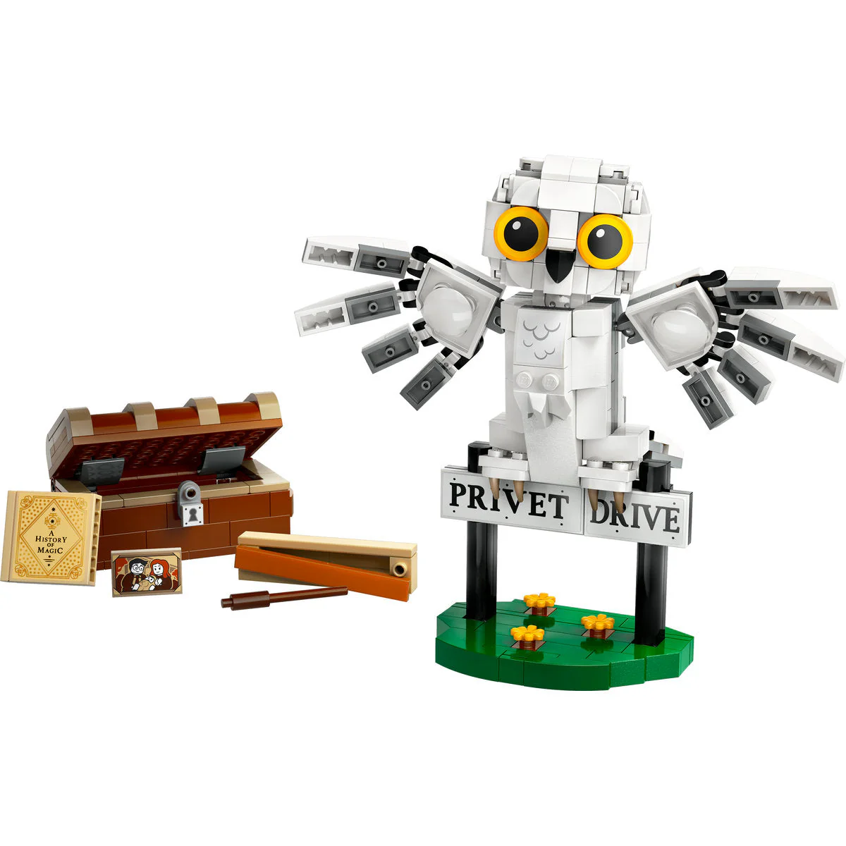 LEGO Harry Potter Hedwig at 4 Privet Drive Set 76425 - Image 5
