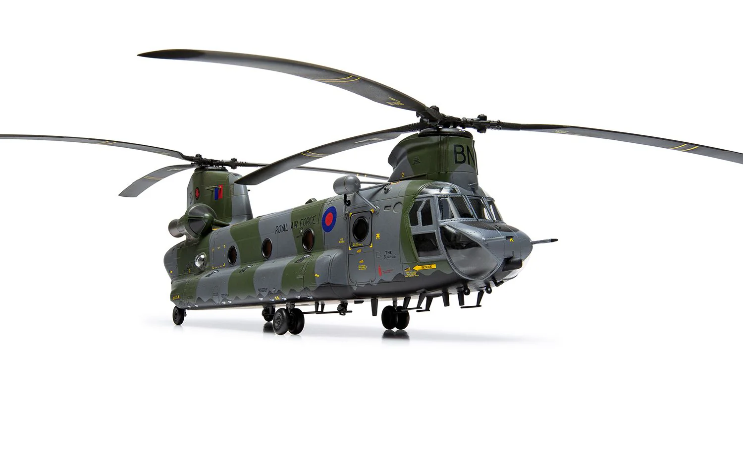 Airfix Boeing Chinook HC.1 - Image 4