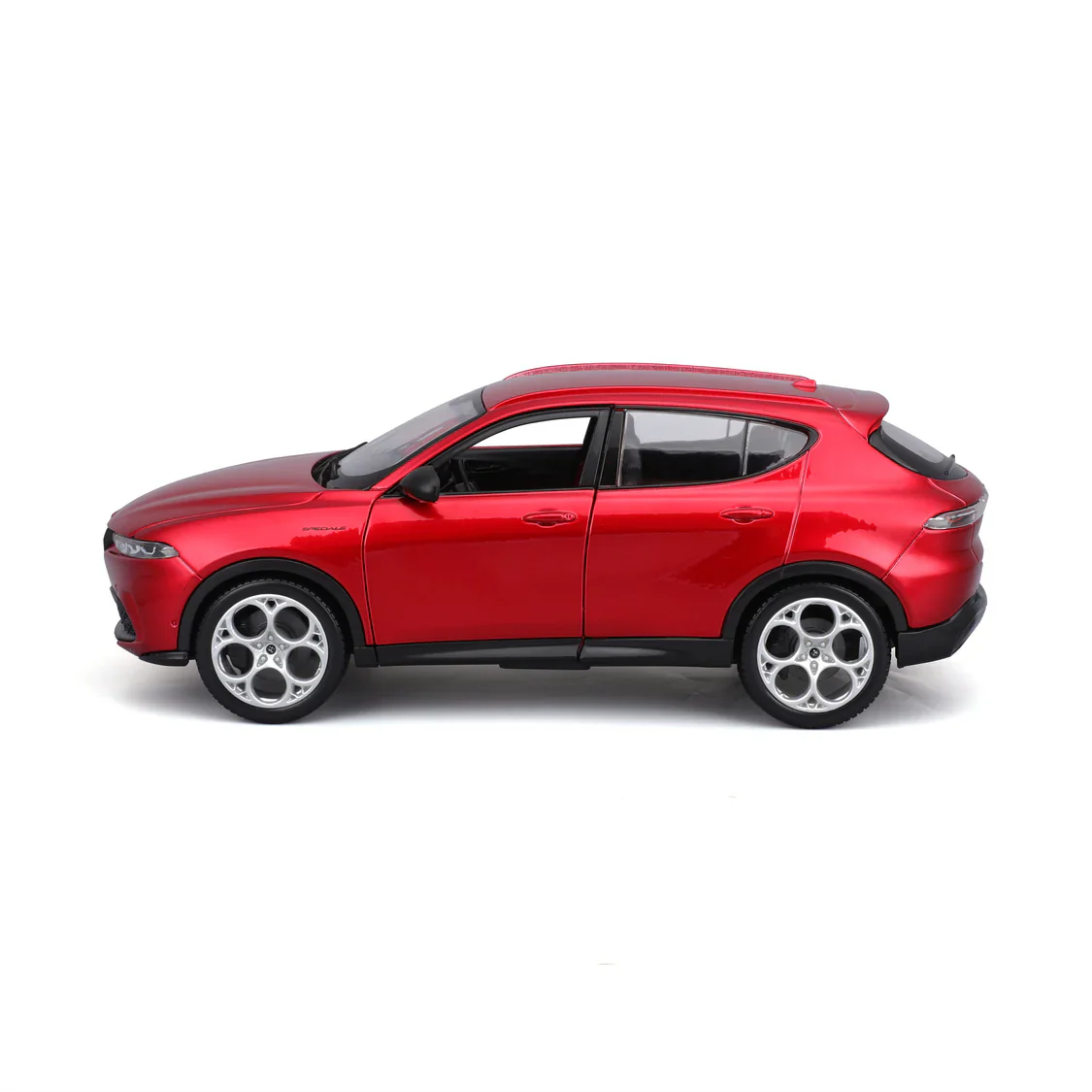 Burago Alfa Romeo Tonale Red 1:24 Diecast Model Car - Image 5