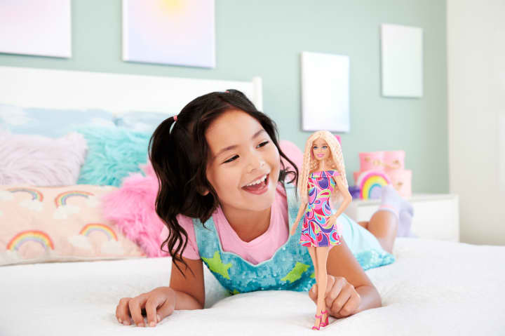 Barbie Fashionista Doll #223 - Image 5