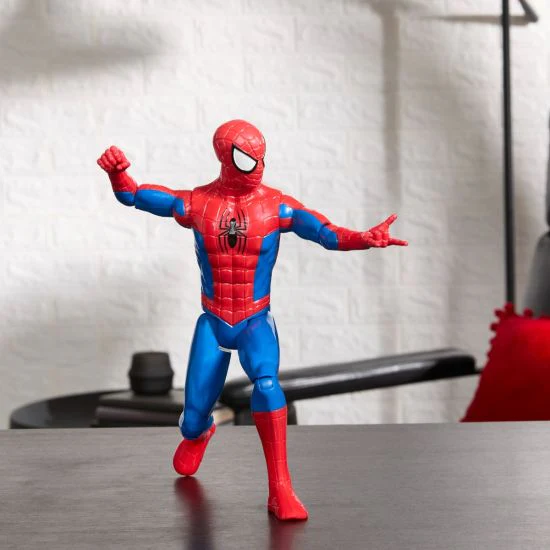 Classic Spiderman Figure Titan Series - Image 3