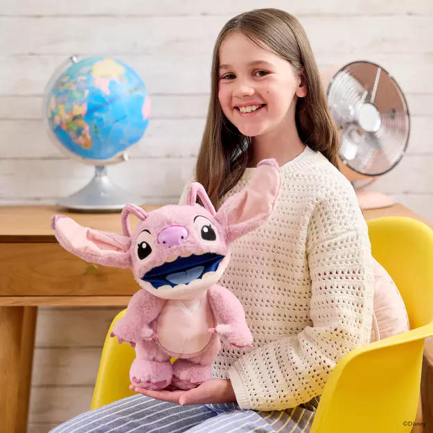 Disney Chatty Angel Deluxe Puppet - Image 6