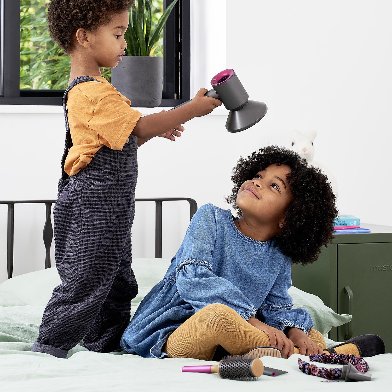 Dyson Supersonic Styling Set Kids Role Play Hairdresser Toy - Image 7
