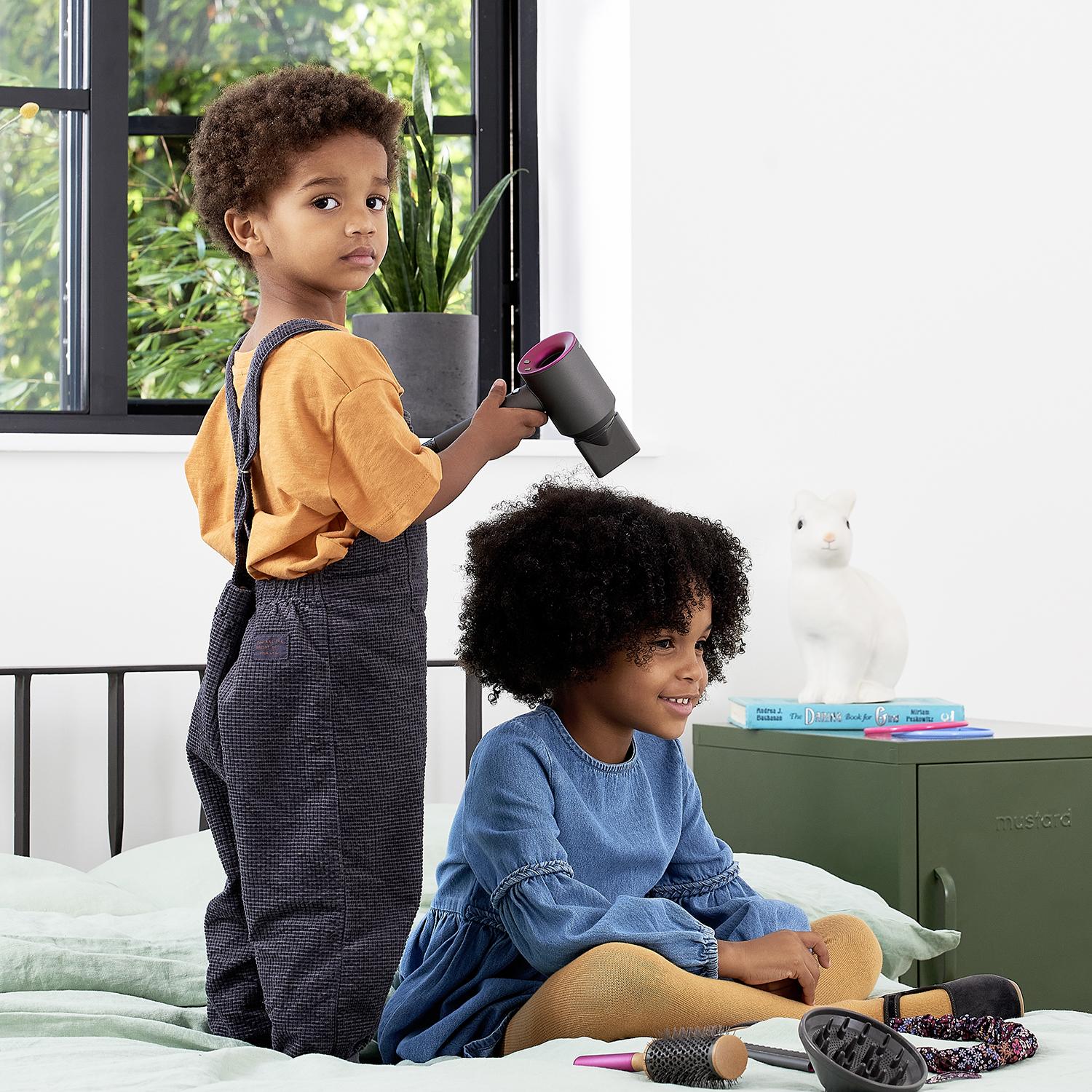 Dyson Supersonic Styling Set Kids Role Play Hairdresser Toy - Image 8