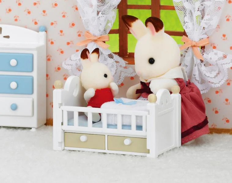 Sylvanian Families Chocolate Rabbit Baby Set - Image 3