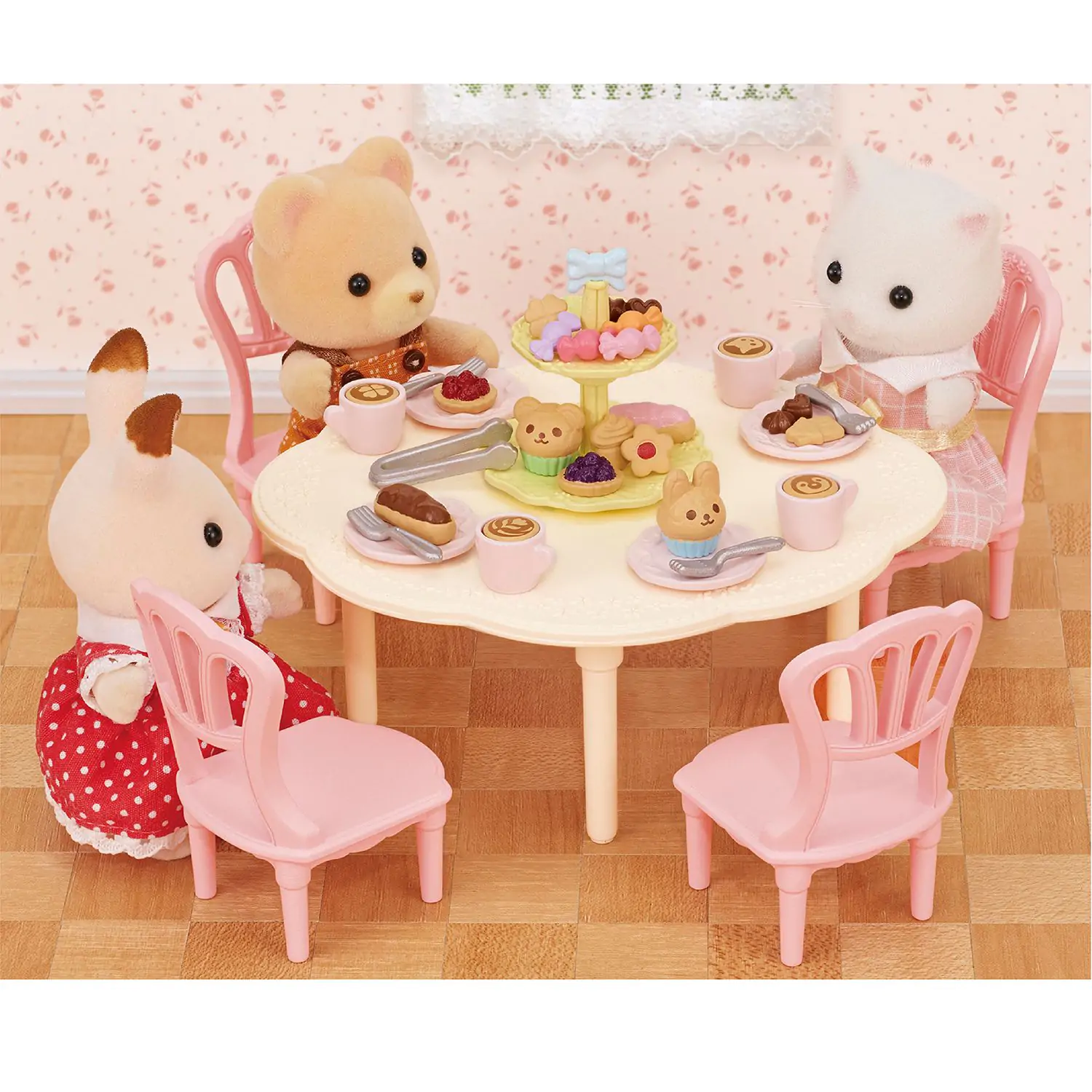 Sylvanian Families Sweets Party Set - Image 4