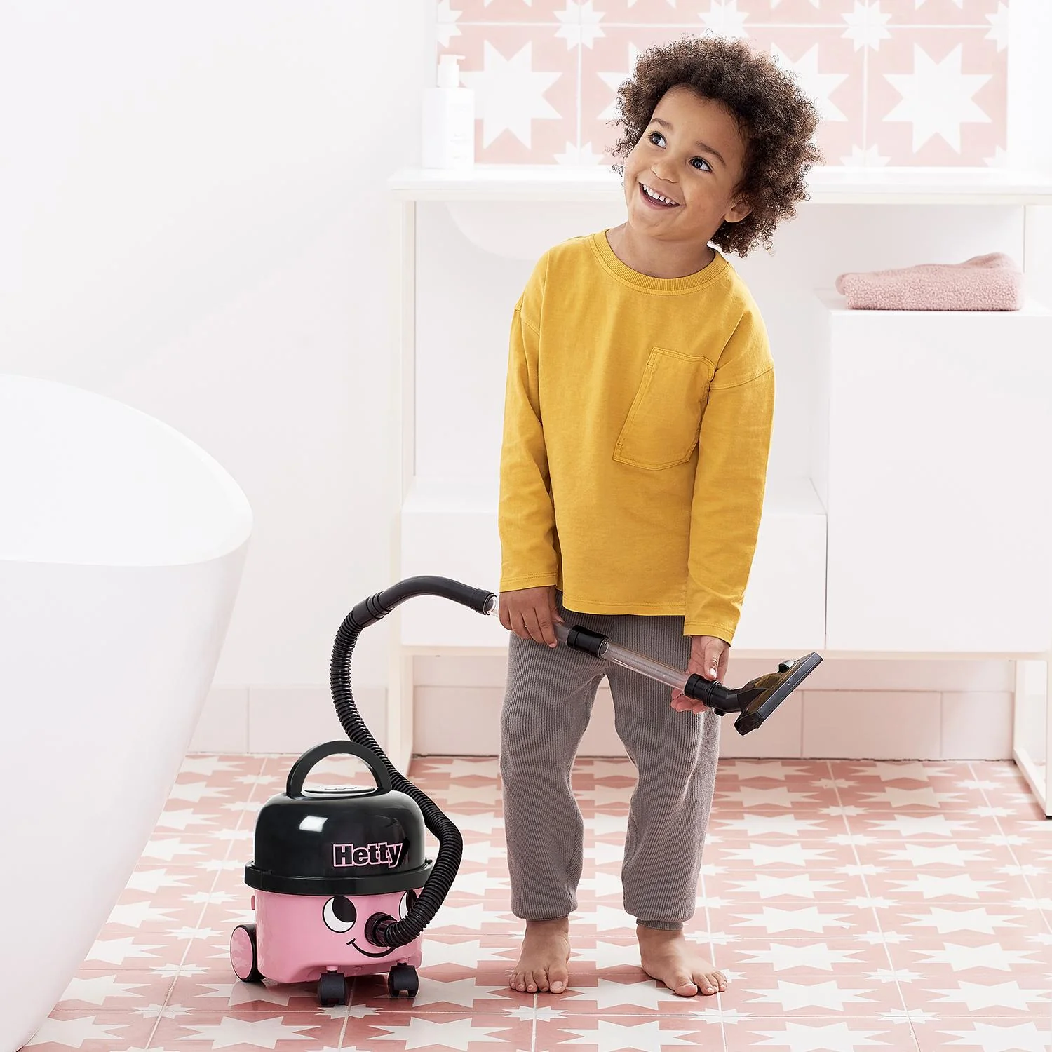 Casdon Hetty Vacuum Cleaner Kids Role Play Cleaning Toy - Image 4