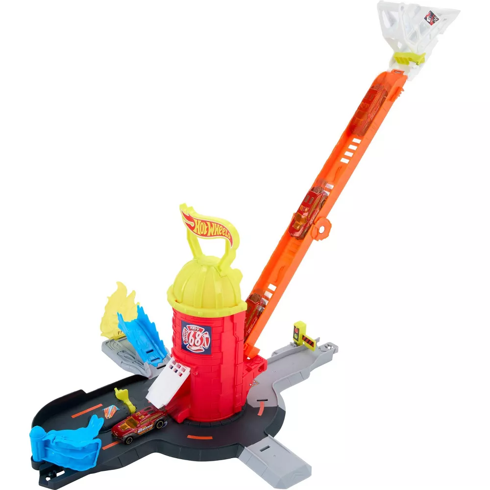 Hot Wheels City Super Fire Station Rescue - Image 3