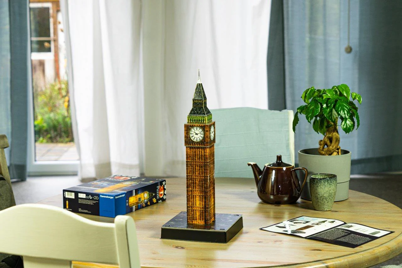 Ravensburger Iconics Big Ben Light Up 216 Piece 3D Jigsaw Puzzle - Image 2