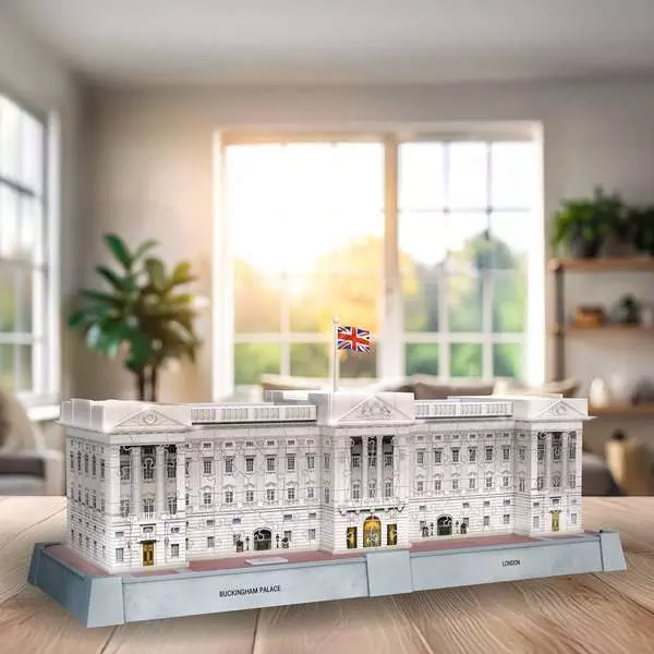 Ravensburger Iconics Buckingham Palace Light Up 216 Piece 3D Jigsaw Puzzle - Image 6