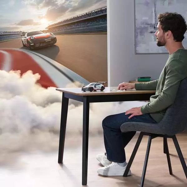 Ravensburger Iconics Porsche GT3 Cup 108 Piece 3D Jigsaw Puzzle - Image 4
