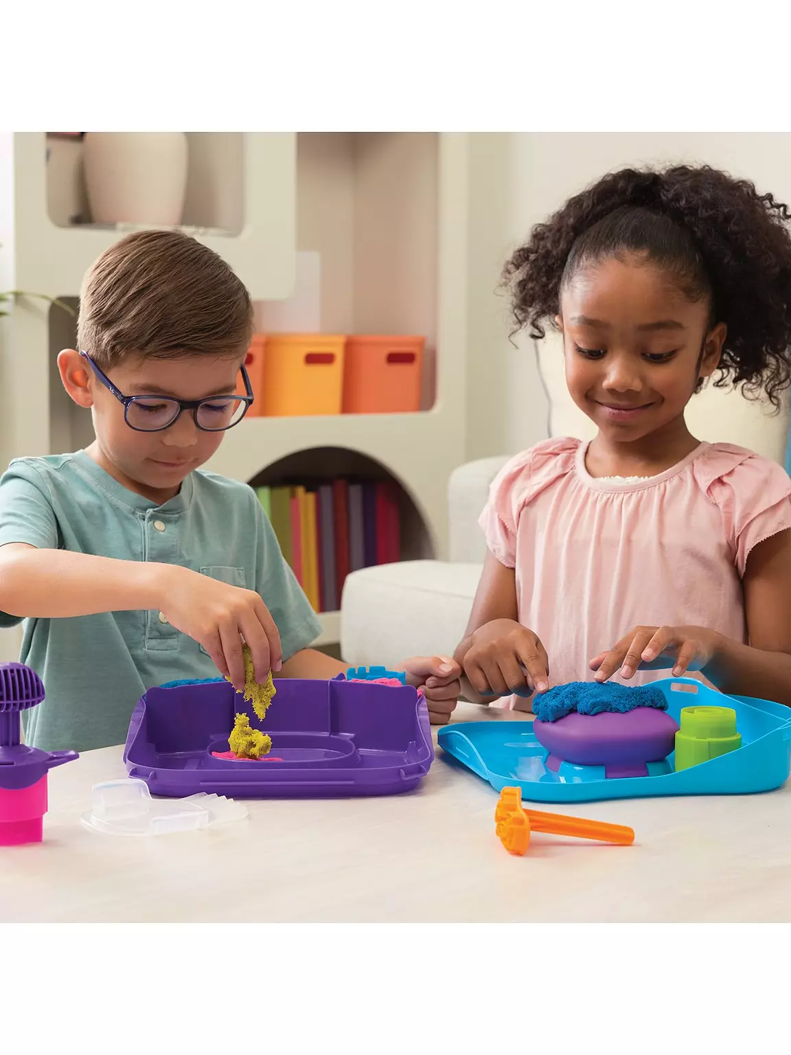 Kinetic Sand Squish Motion Set - Image 4