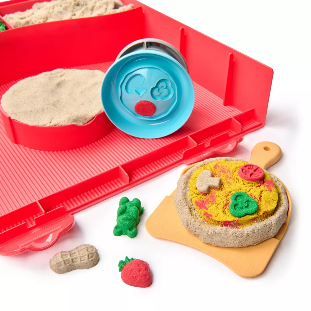 Kinetic Sand Squish Pizza - Image 3