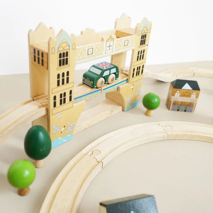 Le Toy Van London Train Set 120pc - Image 5