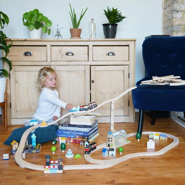 Le Toy Van Royal Express Train set 180pc - Image 3