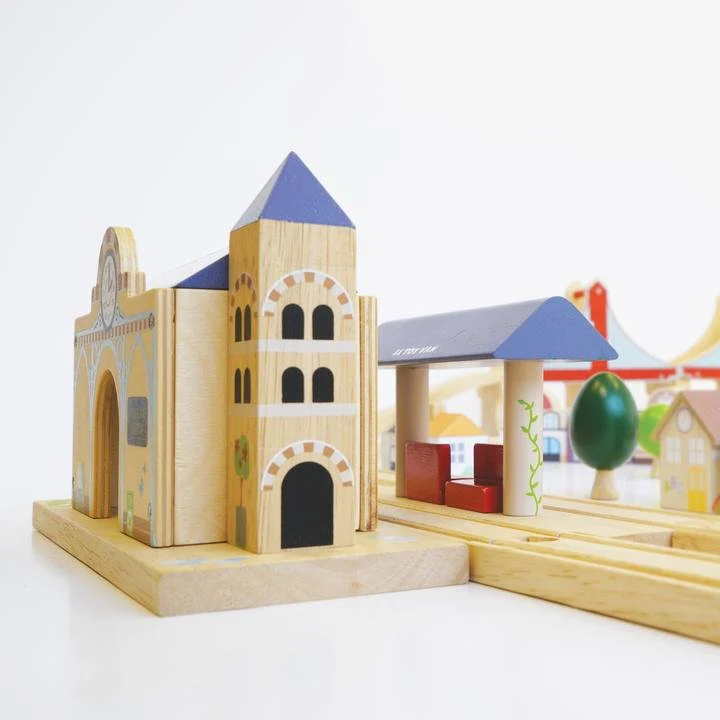 Le Toy Van Royal Express Train set 180pc - Image 8
