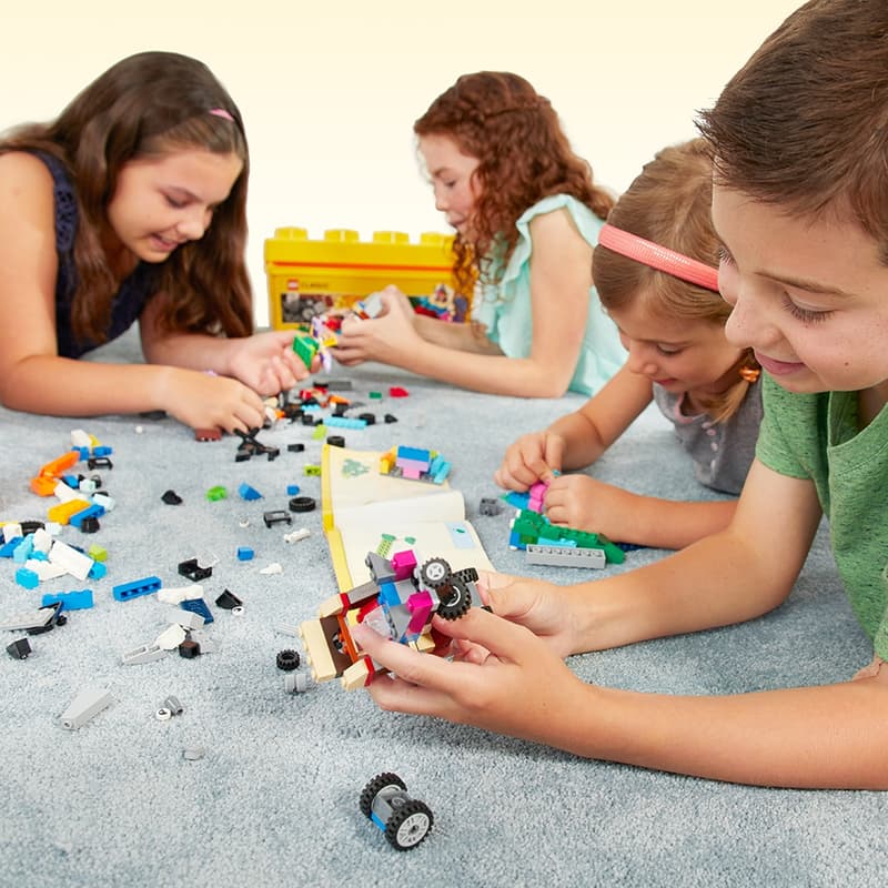 LEGO Classic Medium Creative Brick Box 10696 - Image 6