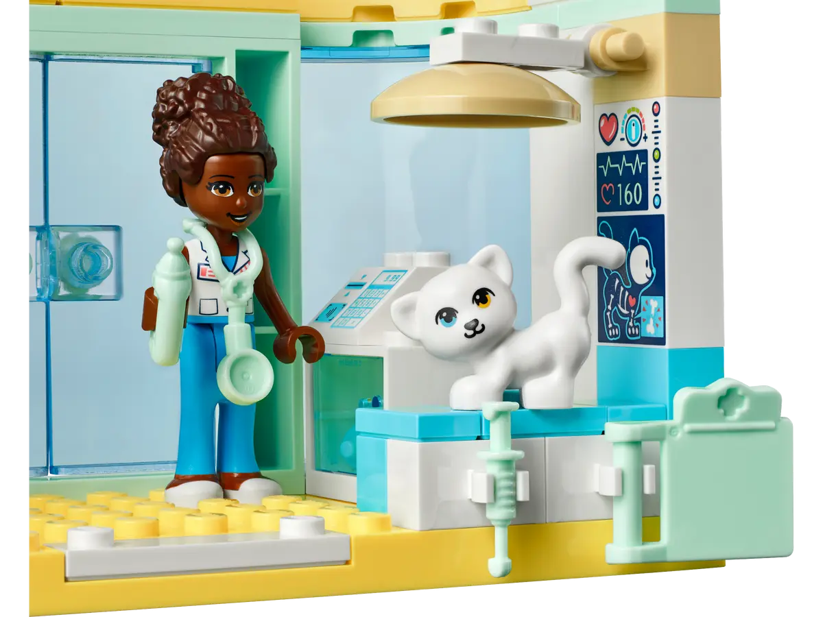 LEGO Friends Pet Clinic 41695 - Image 5
