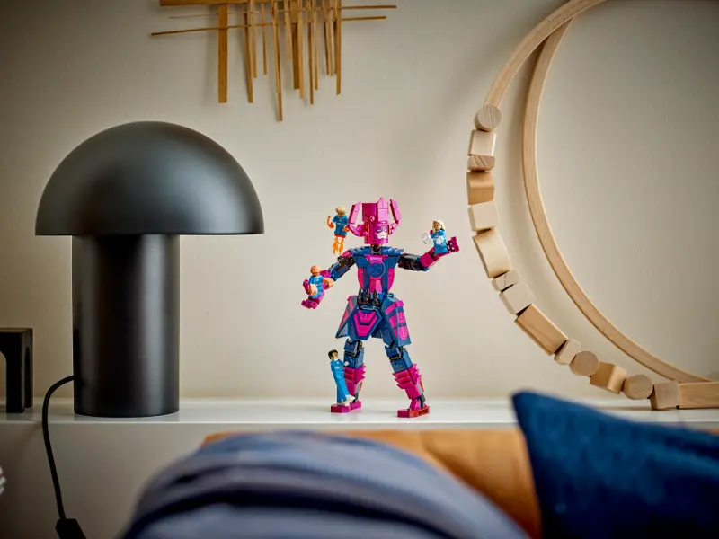 LEGO Marvel Fantastic Four vs. Galactus Construction Figure - Image 7