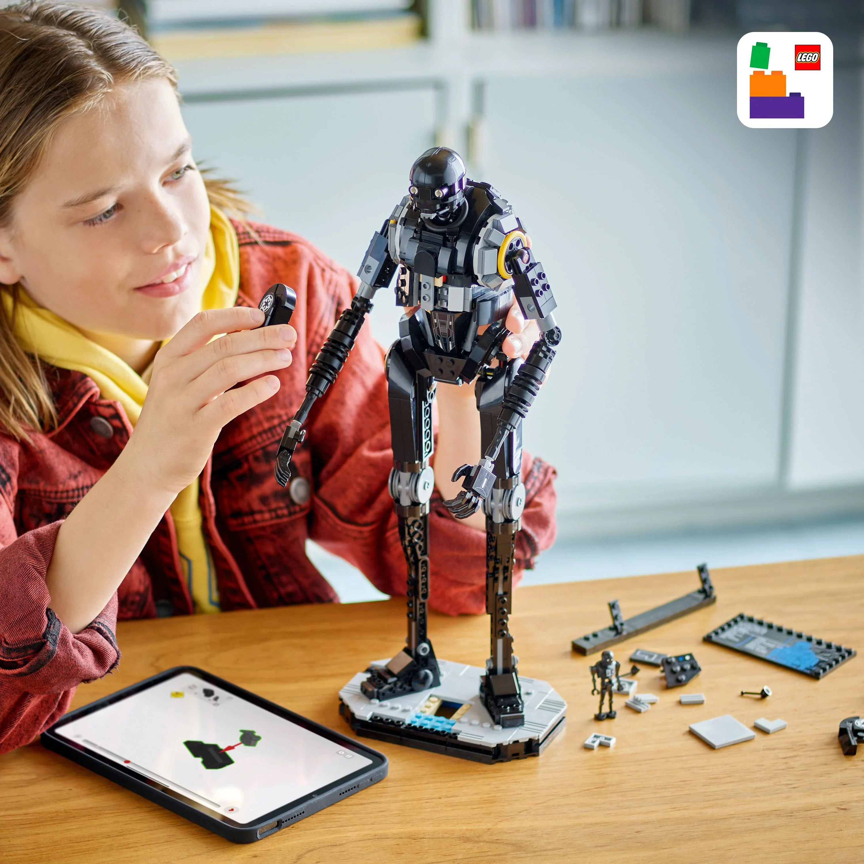LEGO Star Wars: Andor K-2SO Security Droid, Fan Gift 75434 - Image 6