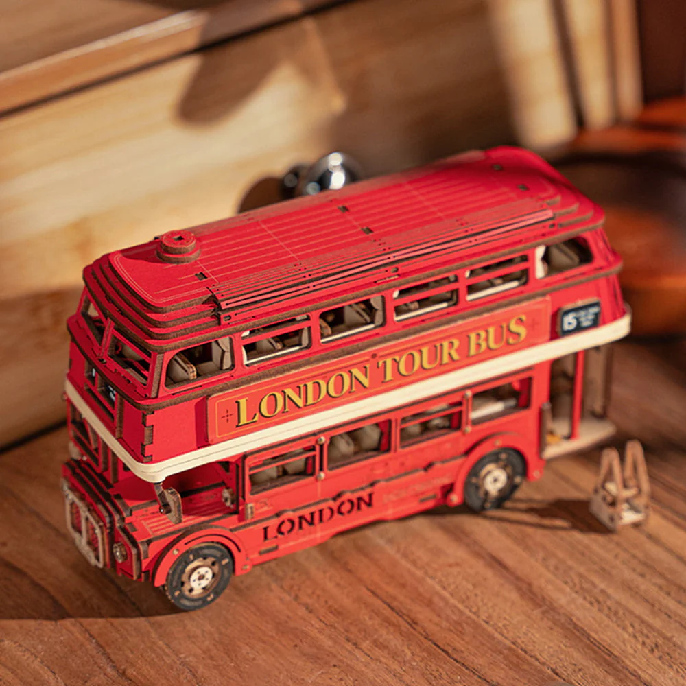 London Tour Bus - Image 6