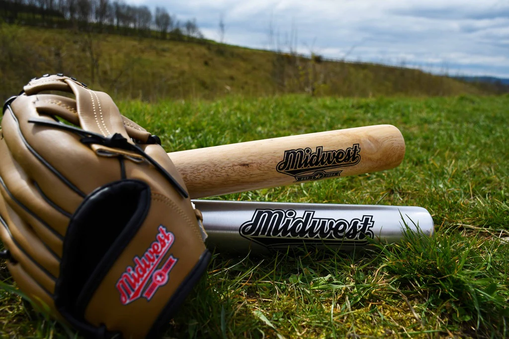 Midwest Alloy Baseball Bat 34" - Image 3