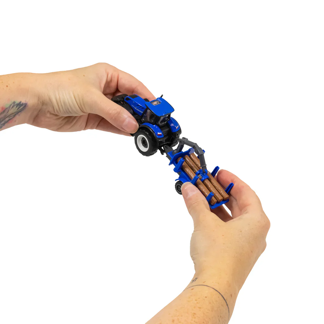 Mini Working Machines - 4 Pack Of Tractors New Holland - Image 4