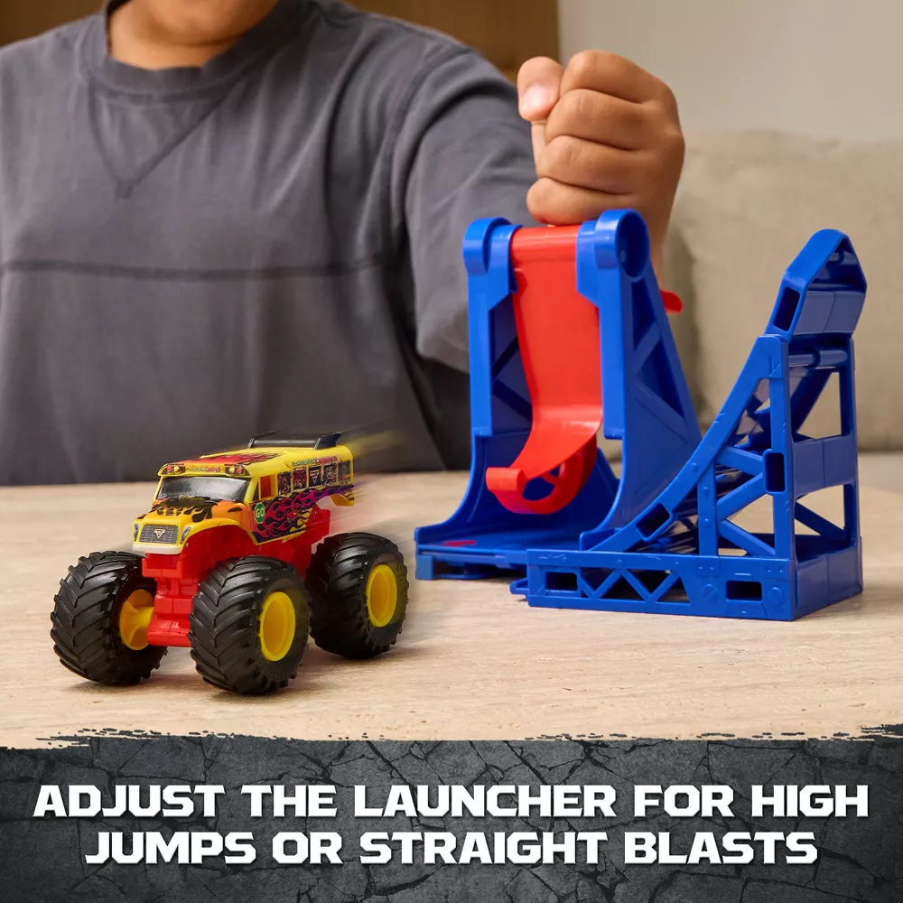 Monster Jam 1:64 Smash & Bash Crash Course Playset - Image 6