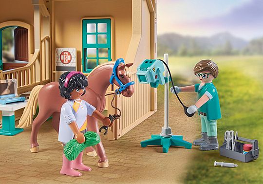 Playmobil 71352 Riding Therapy and Veterinary - Image 3