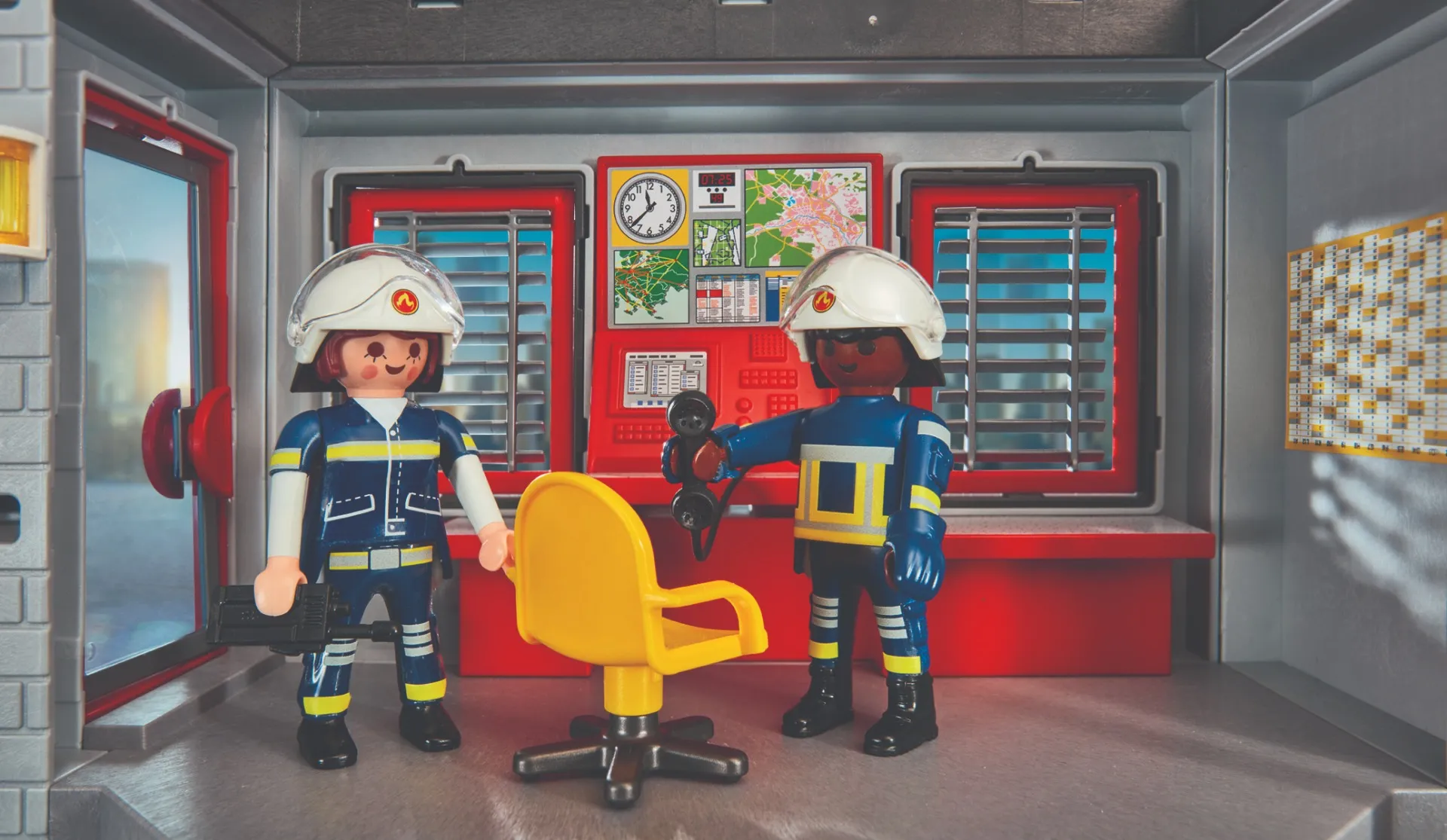PLAYMOBIL 71603 Fire Rescue Mega Set - Image 4