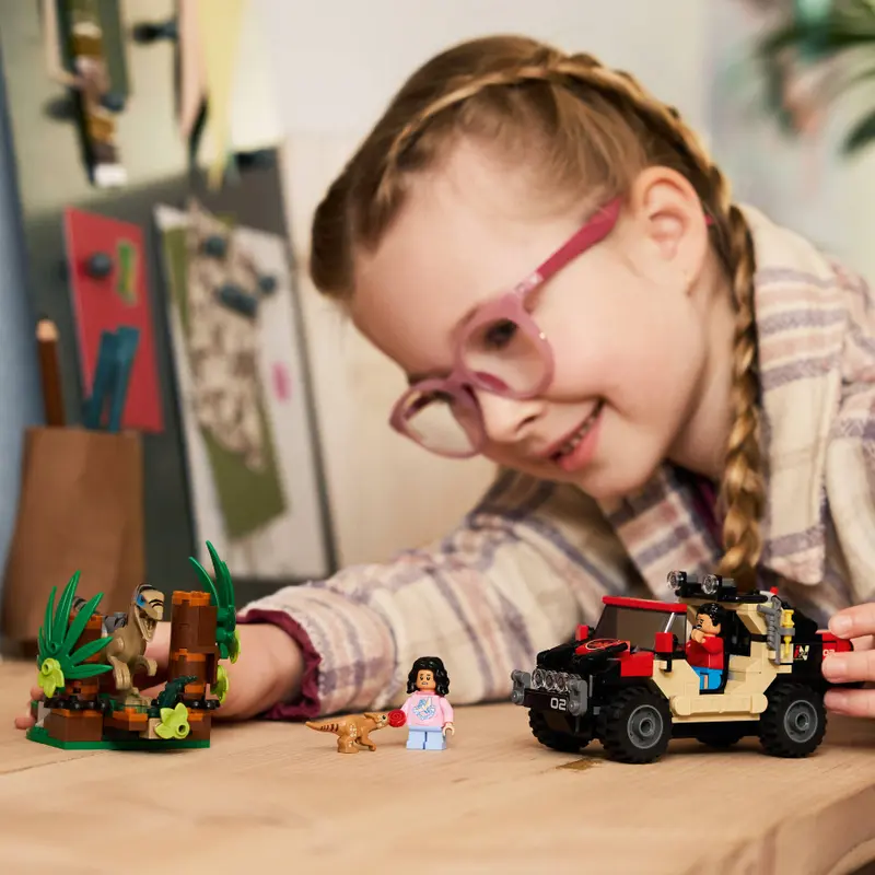 Lego Jurassic World Raptor Off-Road Escape 76972 - Image 5