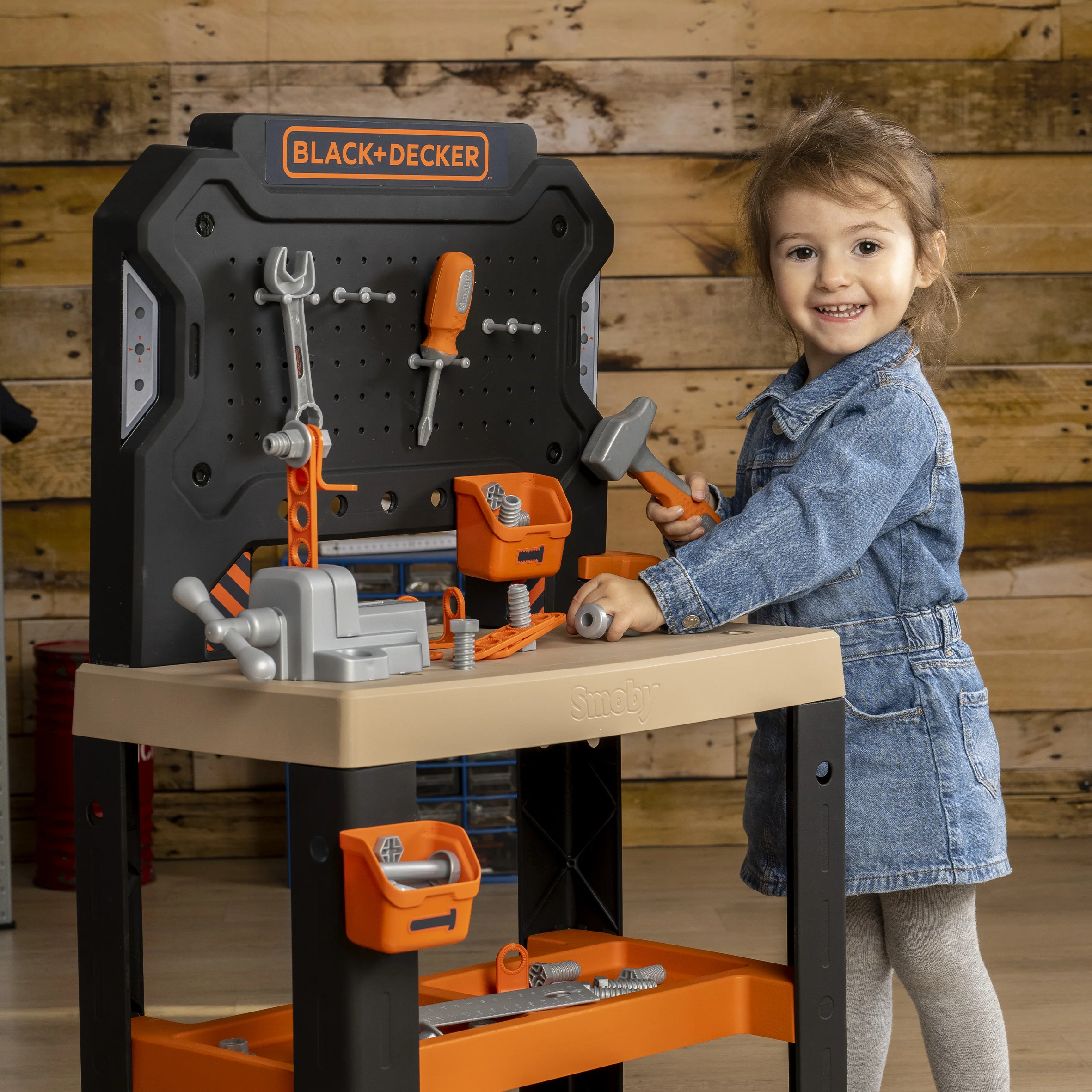 Smoby Black and Decker Bricolo Workbench - Image 5