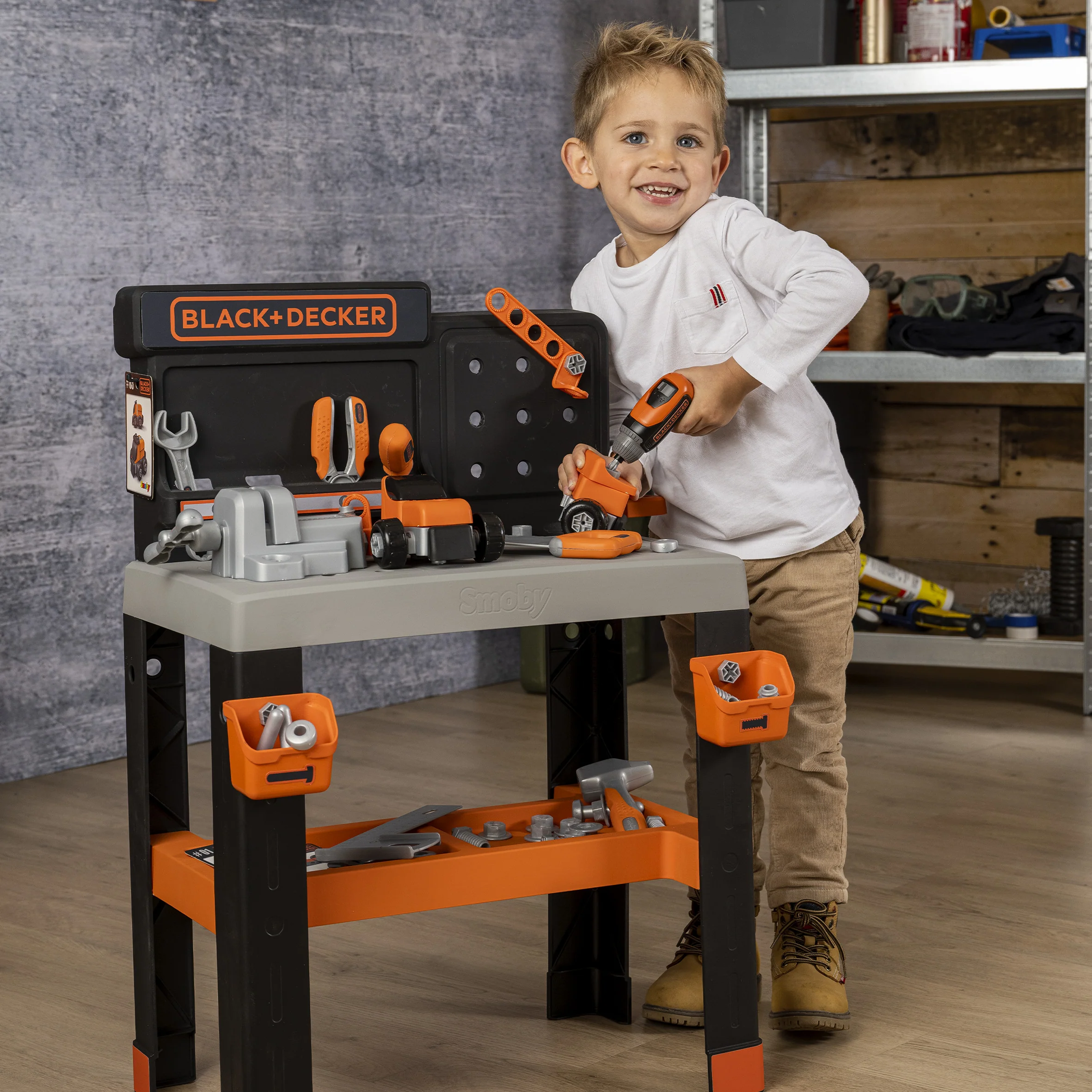 Smoby Black and Decker Bricolo Pro Workbench - Image 4