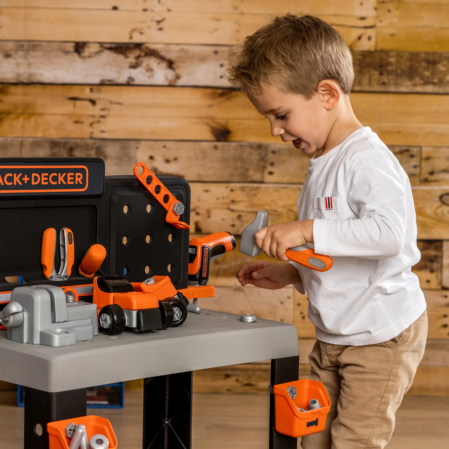 Smoby Black and Decker Bricolo Pro Workbench - Image 8