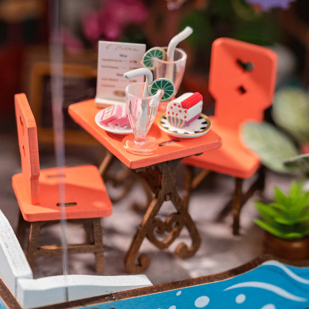 Seaside Holiday Restaurant - Image 5