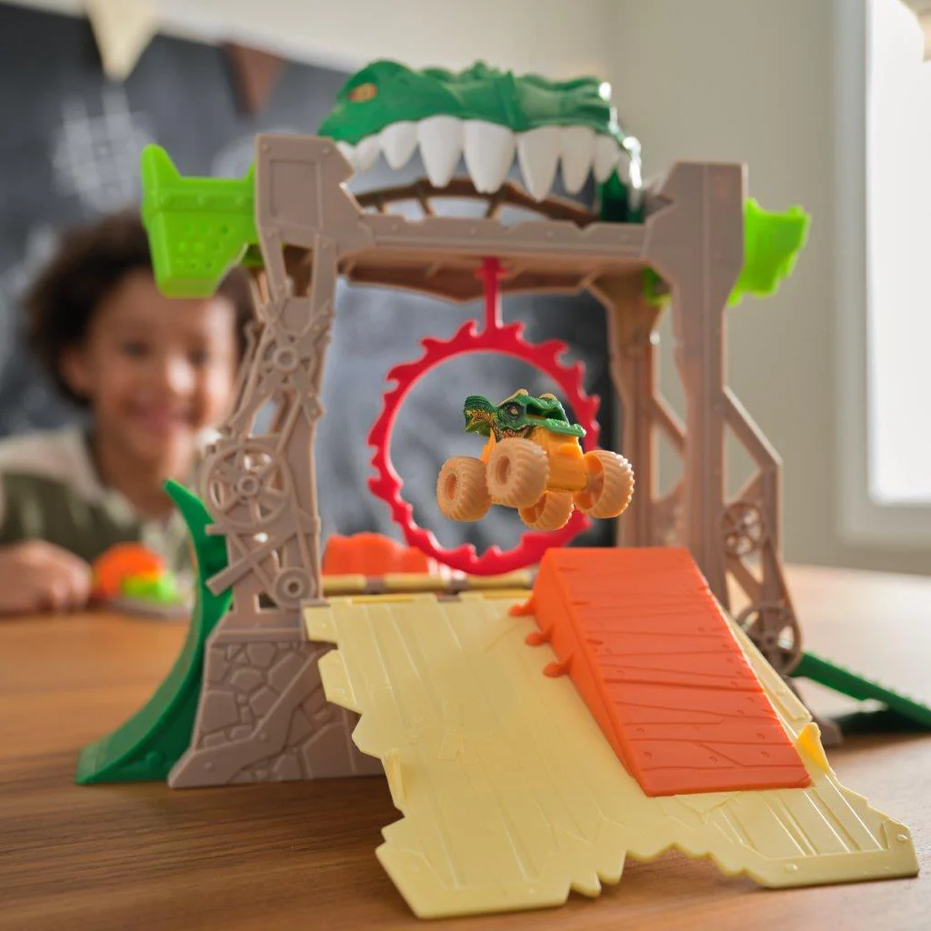 Monster Jam Dragon Dungeon Of Doom - Image 7