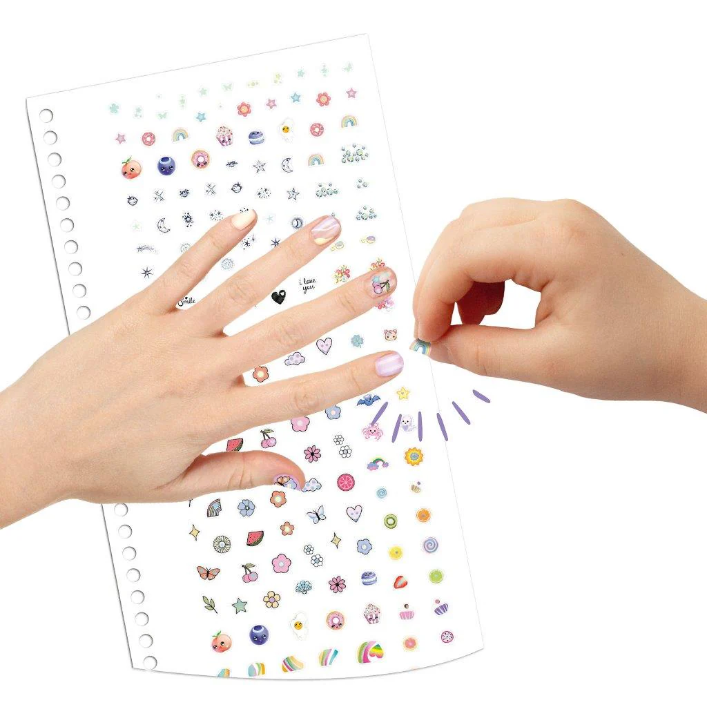 TOPModel Create Your Hand-Design Colouring book - Image 4